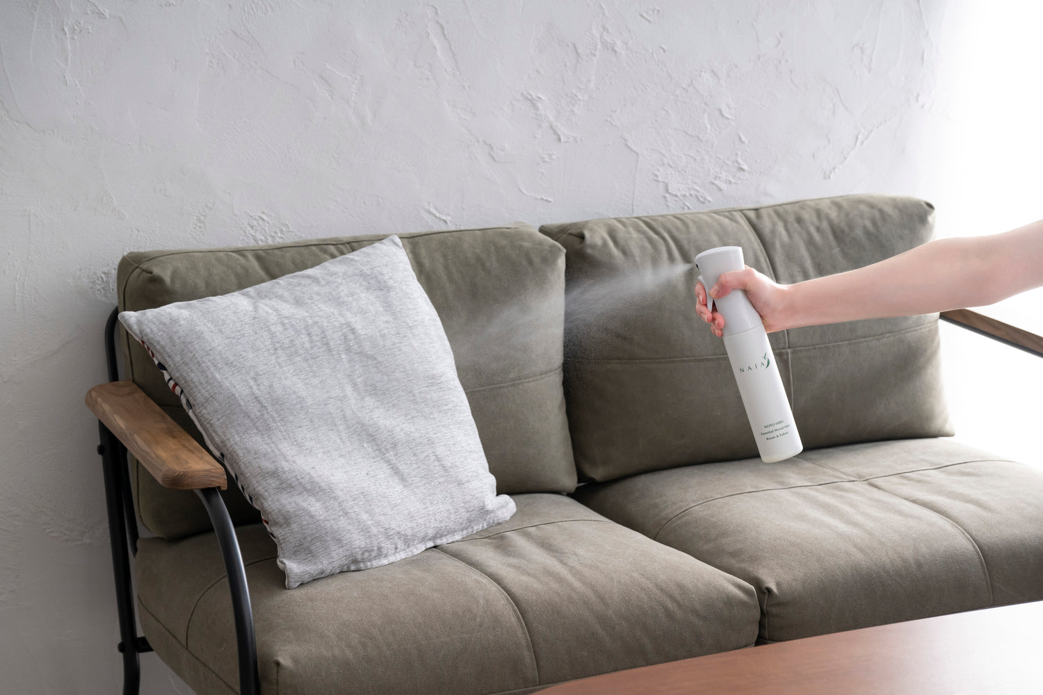 【11月再入荷予定】能登ヒバスプレー 300ml(箱入り)