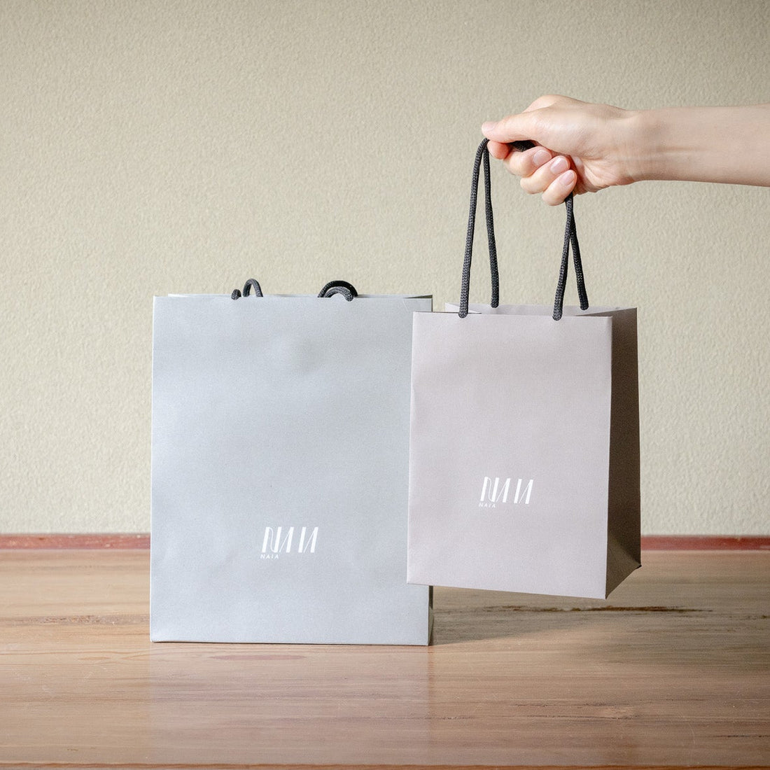 Paper tote bag